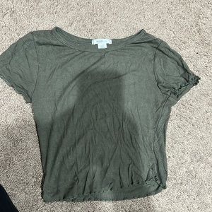 green cropped tshirt